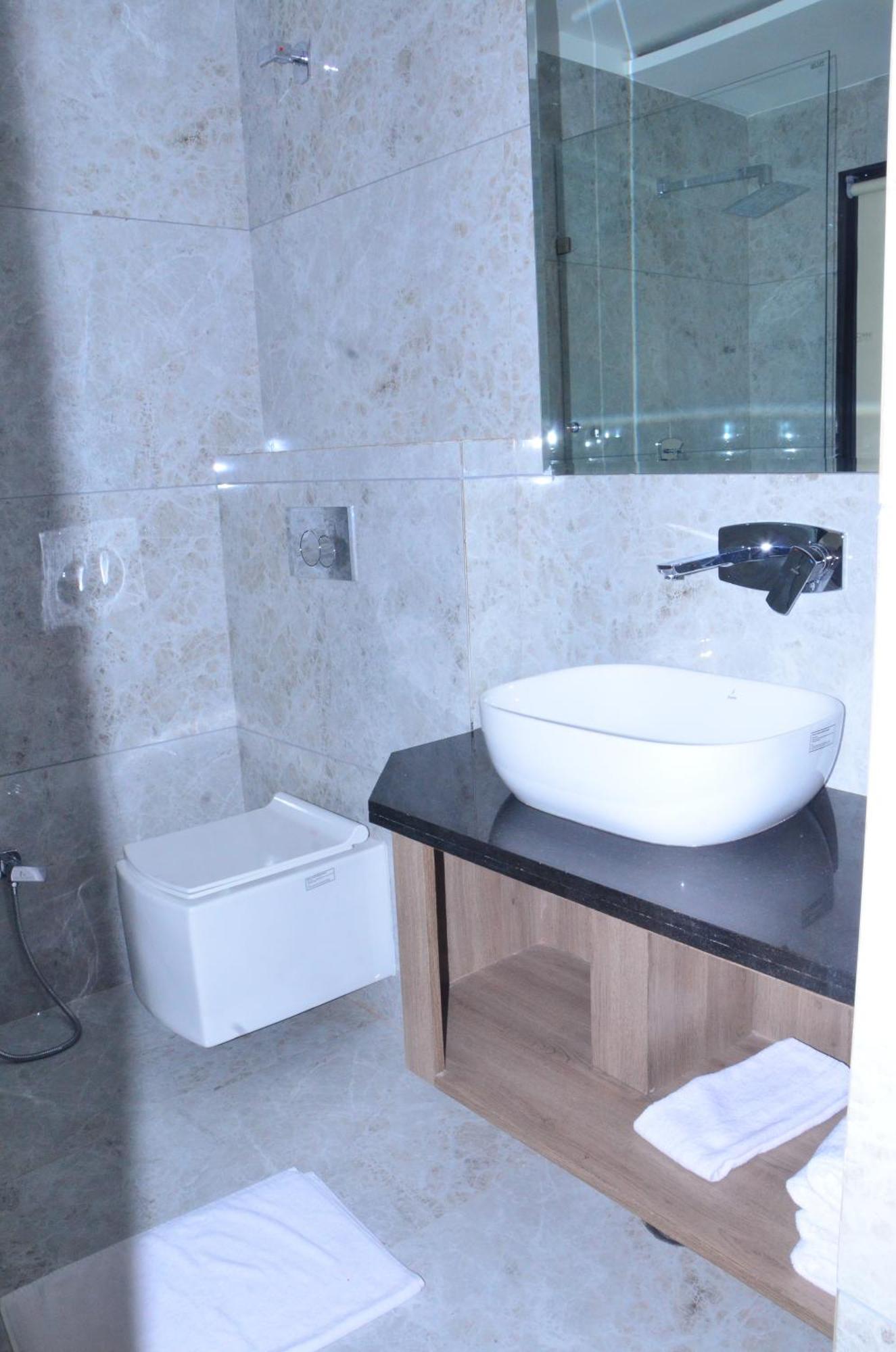 Hotel Nand Residency Ghazipur Esterno foto