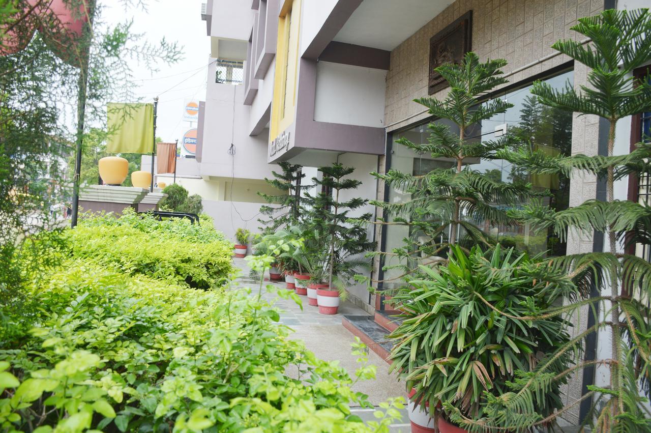 Hotel Nand Residency Ghazipur Esterno foto