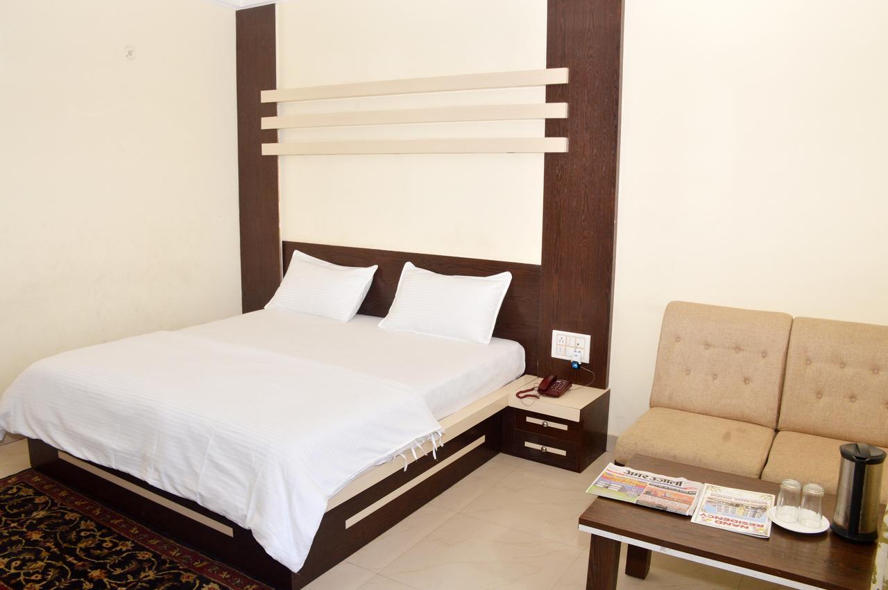 Hotel Nand Residency Ghazipur Esterno foto
