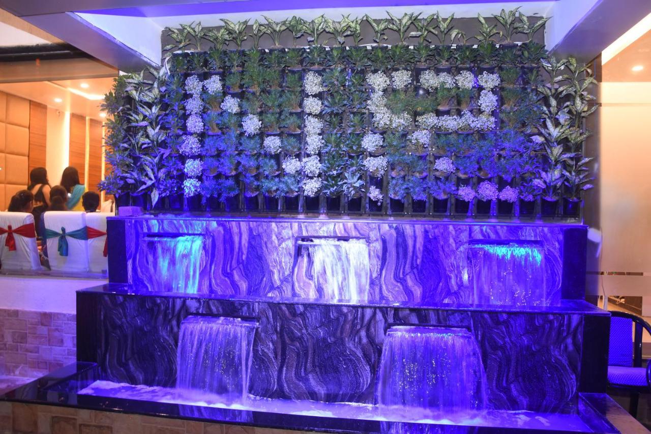 Hotel Nand Residency Ghazipur Esterno foto