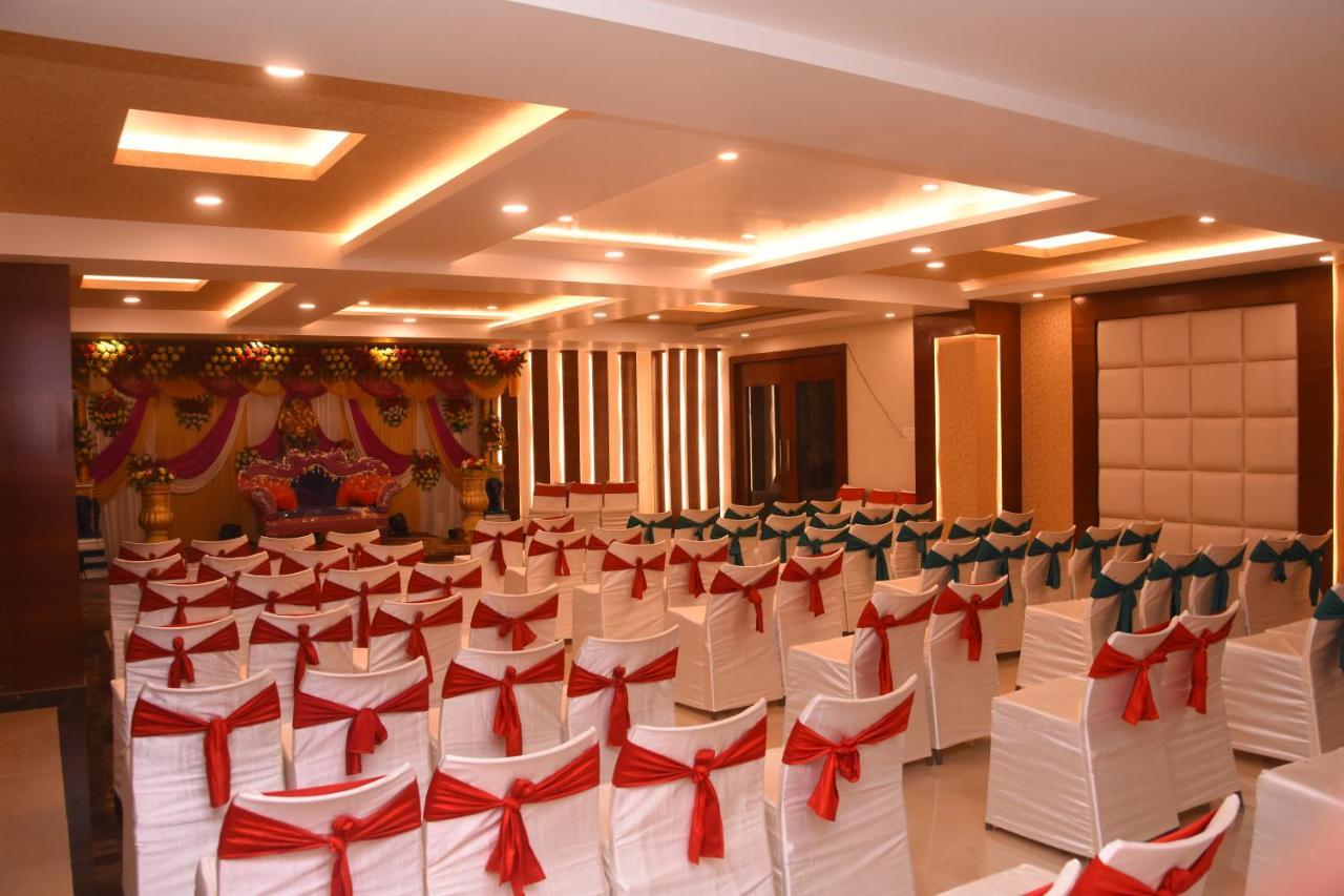 Hotel Nand Residency Ghazipur Esterno foto
